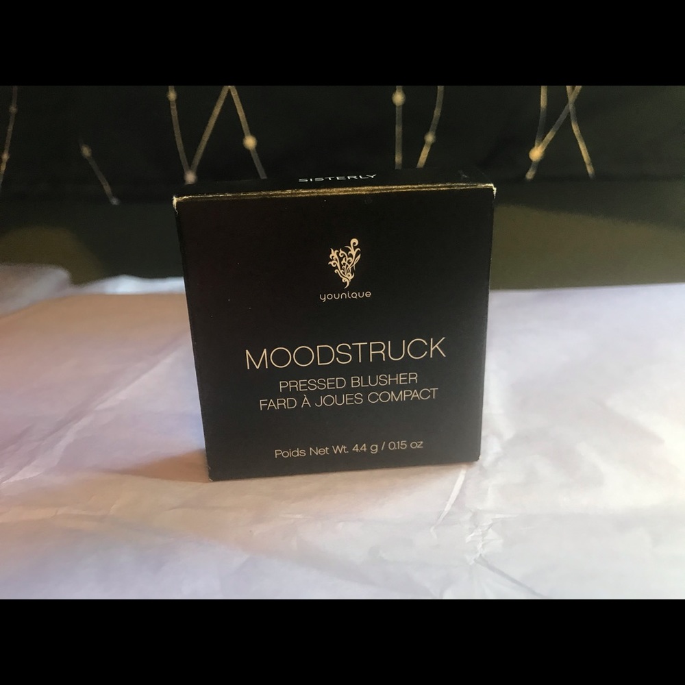 Younique Moodstruck Pressed Blusher - Sisterly